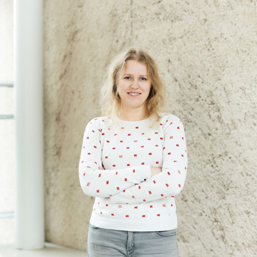 Prof.in MMag.a Mirjam Högl, Akademisches Gymnasium